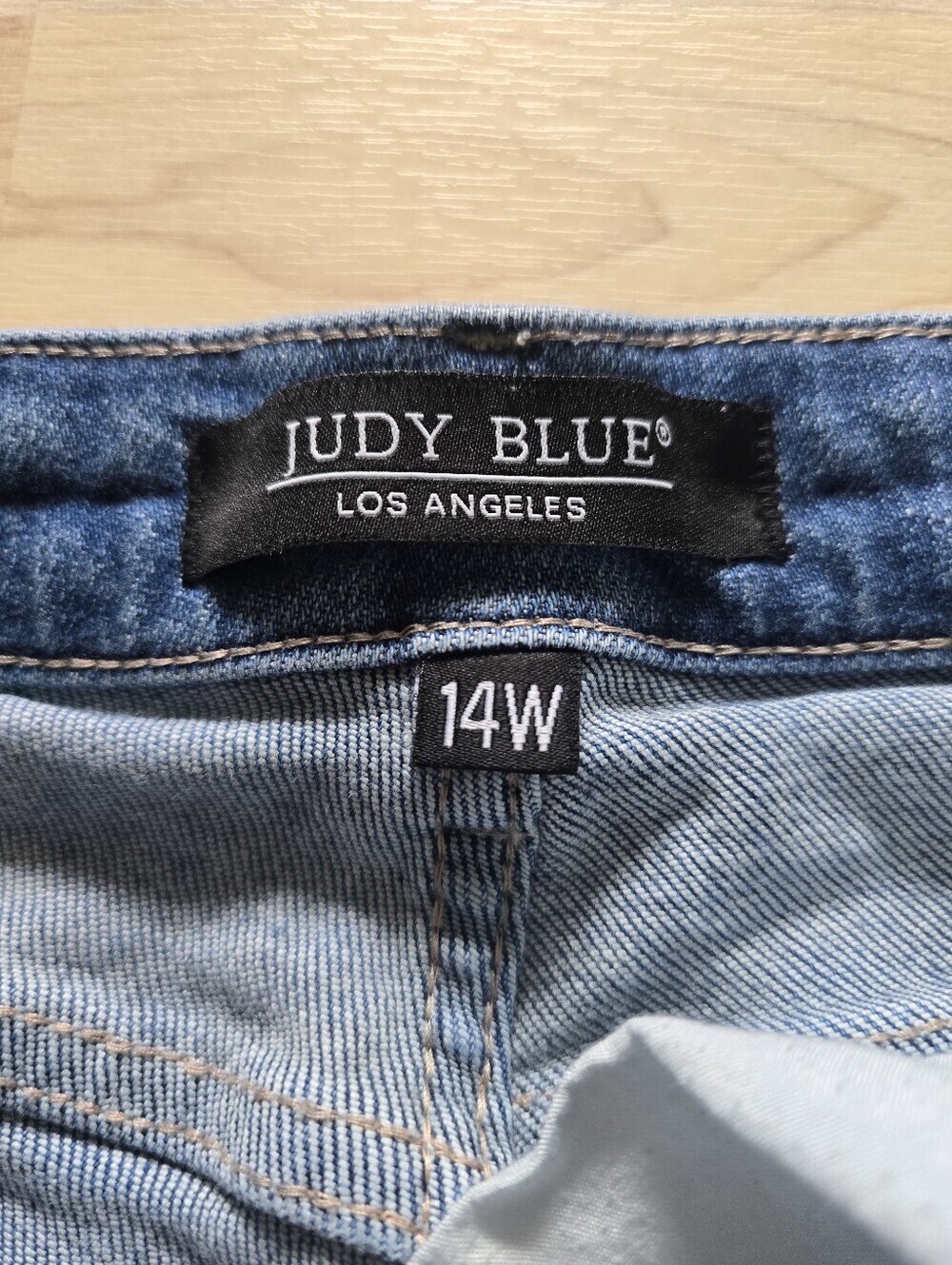 Judy Blue Embroidered Rainbow Pocket Straight Fit Jeans Size 14W - Picture 11 of 13